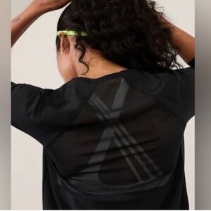 Athleta Black Ultimate Mesh long sleeve Top